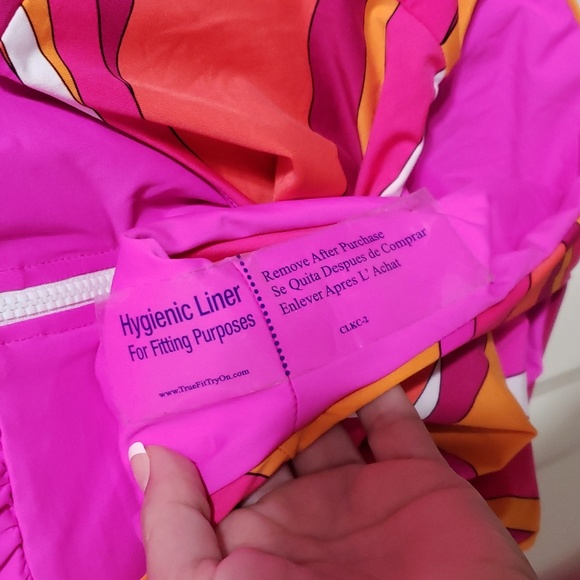 NWT Trina Turk Half Zip Paddle Suit Open Back Swimsuit Rash Guard Vivid Vista - Picture 4 of 4